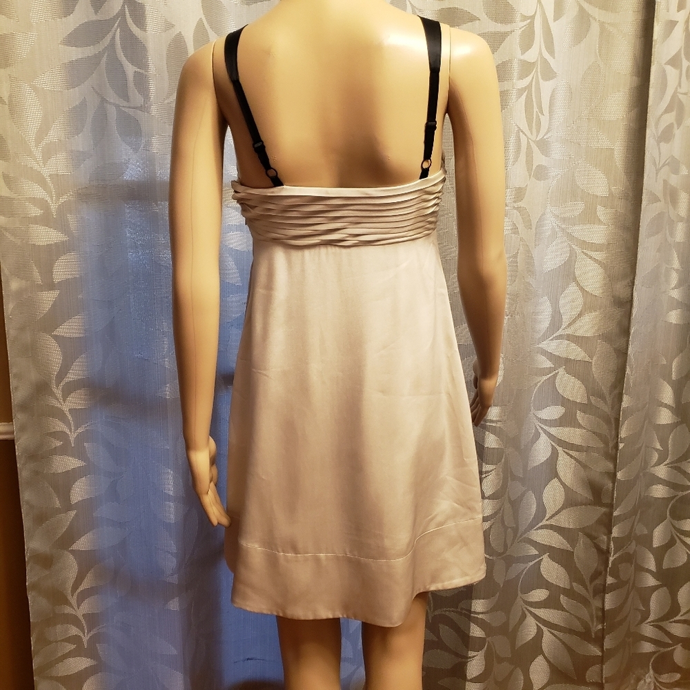BCBG Beaded and Sequin Silk Dress Size 0P - Picture 4 of 15